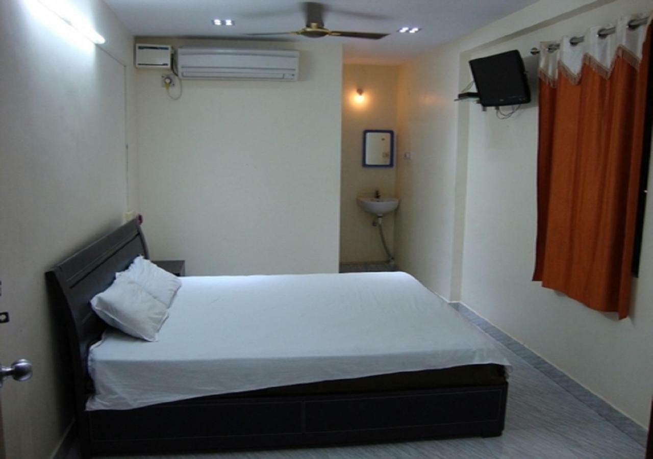 ホテルMithran Residency チェンナイ エクステリア 写真